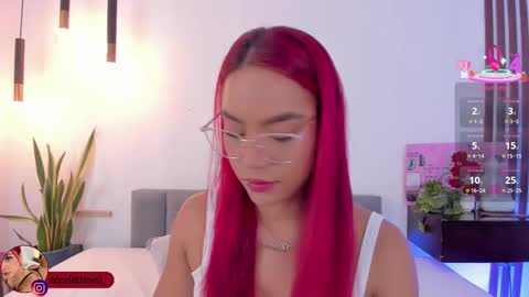 Scarlett Morgan online show from October 6, 7:33 pm