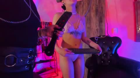 Snapshot of scarlett_petyt chatting on March 7, 5:59 am scarlett petyt online show from March 7, 5:59 am