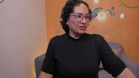 Snapshot of scarlett_sax chatting on April 17, 11:19 pm Scarlett sax online show from April 17, 11:19 pm