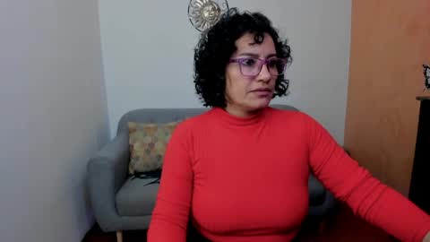 Snapshot of scarlett_sax chatting on April 28, 10:59 pm Scarlett sax online show from April 28, 10:59 pm