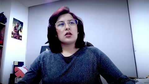 Snapshot of scarlett_sen chatting on April 17, 2:53 pm Mistress Scarlett online show from April 17, 2:53 pm