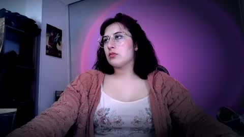 Snapshot of scarlett_sen chatting on May 8, 3:06 pm Mistress Scarlett online show from May 8, 3:06 pm
