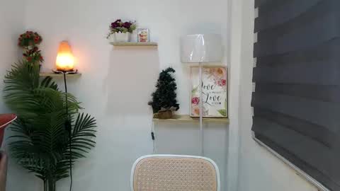    online show from February 21, 6:25 am