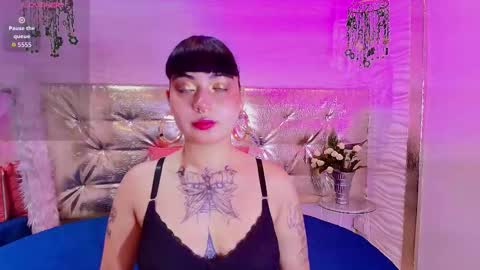 scarlett_venom_ online show from February 28, 7:48 pm