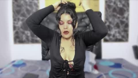 Scarlett online show from November 19, 1:33 pm