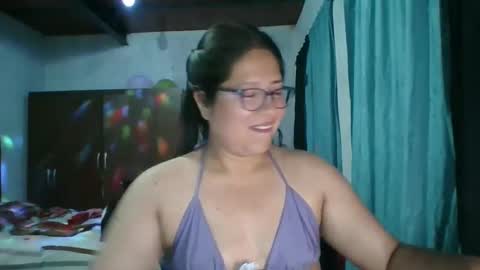 Snapshot of scarlett_widow chatting on October 9, 3:15 am scarlett_widow online show from October 9, 3:15 am