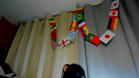 Scarlett zin follow me online show from June 26, 10:47 pm