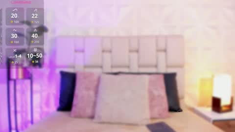 Snapshot of scarlettadams__ chatting on October 14, 12:50 pm online show from October 14, 12:50 pm