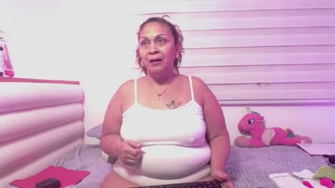 Snapshot of scarlettbooty chatting on March 20, 8:41 am scarlettbooty online show from March 20, 8:41 am