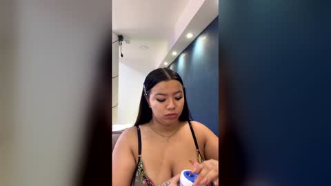 Snapshot of scarlettdavis1_ chatting on March 17, 11:35 am ScarlettDavis1 online show from March 17, 11:35 am