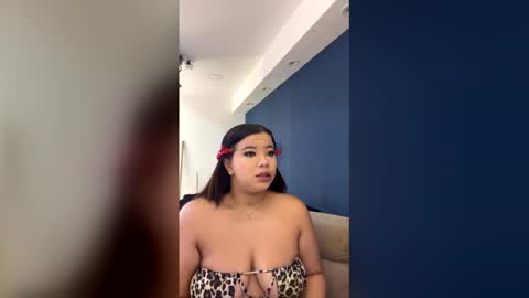 ScarlettDavis1  online show from May 14, 12:01 pm
