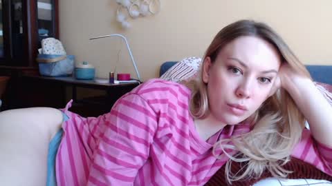 Scarlett online show from February 7, 11:45 am
