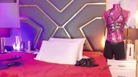 Scarlett Hot online show from April 5, 12:02 pm