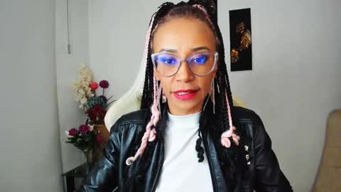 Snapshot of scarlettmalbec chatting on February 17, 11:42 pm Scarlett online show from February 17, 11:42 pm