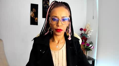 Snapshot of scarlettmalbec chatting on February 21, 8:27 pm Scarlett online show from February 21, 8:27 pm