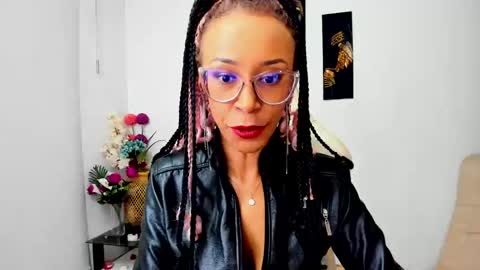 Snapshot of scarlettmalbec chatting on March 4, 11:43 pm Scarlett online show from March 4, 11:43 pm