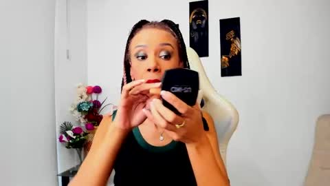 Snapshot of scarlettmalbec chatting on March 6, 8:48 pm Scarlett online show from March 6, 8:48 pm