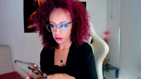 Snapshot of scarlettmalbec chatting on October 15, 10:10 pm Scarlett online show from October 15, 10:10 pm