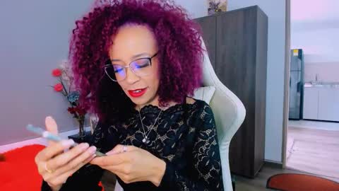 Snapshot of scarlettmalbec chatting on February 4, 9:20 pm Scarlett online show from February 4, 9:20 pm