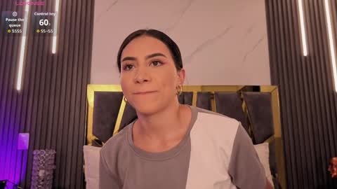 scarlettorres online show from May 1, 6:23 pm