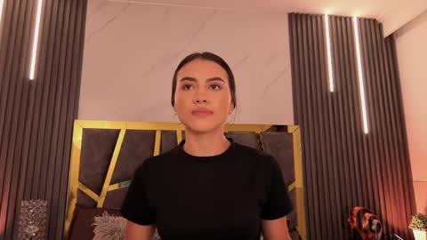 scarlettorres online show from May 21, 6:37 pm