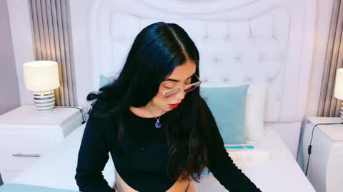 Scarlett Petrova online show from April 30, 11:27 am