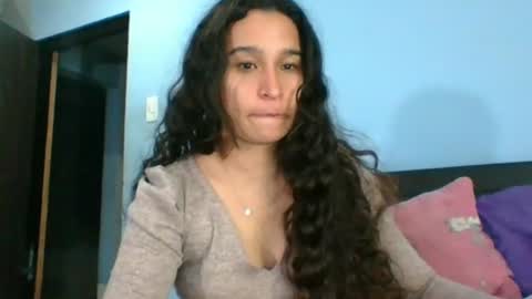Snapshot of scarlettscottx chatting on July 6, 1:46 am Nataly online show from July 6, 1:46 am