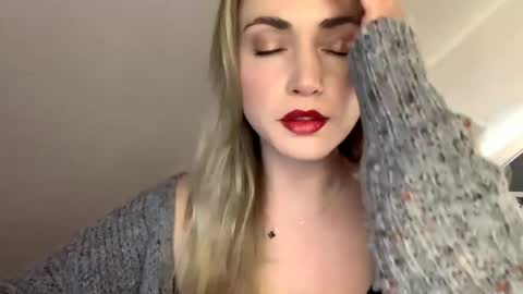 ScarlettxBlonde online show from May 6, 9:36 am