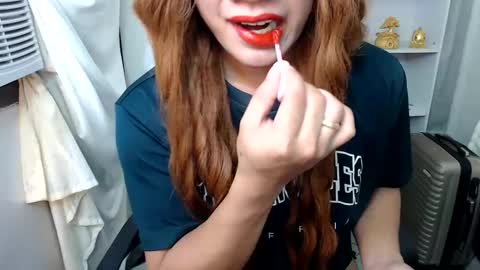 Queen Scarlet online show from January 18, 7:28 am