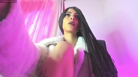 Snapshot of scarlleth_16 chatting on October 1, 6:25 pm Ary online show from October 1, 6:25 pm