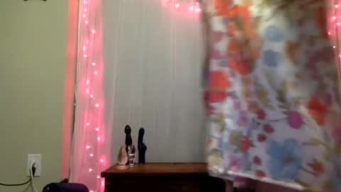 scaryfxxxcknmary online show from May 27, 7:05 am