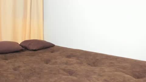 Snapshot of scenebrandy chatting on February 17, 11:40 am scenebrandy online show from February 17, 11:40 am