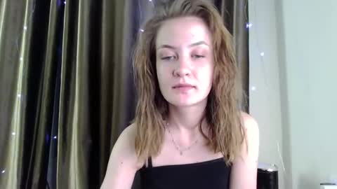 Snapshot of scented_elsa chatting on May 15, 3:41 pm Elsa online show from May 15, 3:41 pm