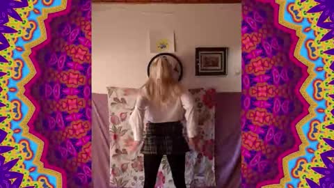 Snapshot of sch00lgirlass chatting on February 13, 7:10 pm sch00lgirlass online show from February 13, 7:10 pm