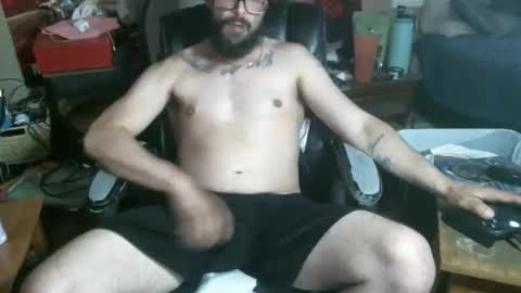 Snapshot of schemin10248 chatting on May 5, 6:16 pm schemin10248 online show from May 5, 6:16 pm