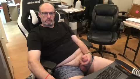 schief6218 online show from April 1, 1:41 pm