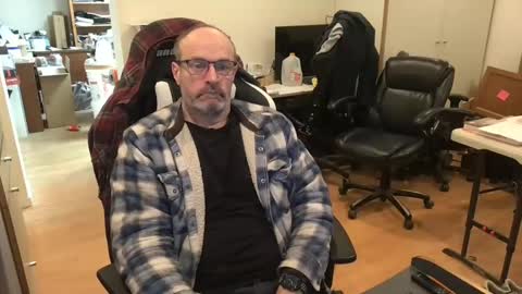 schief6218 online show from April 2, 1:09 pm