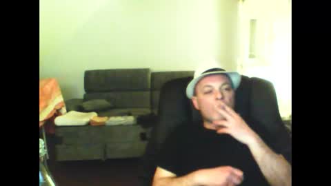 schnibschnab online show from March 10, 12:15 am