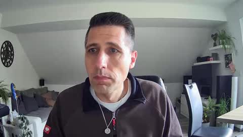 Dildomen online show from March 17, 12:30 pm