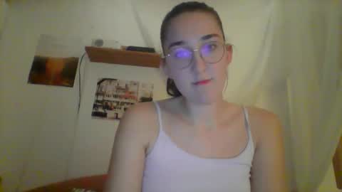Snapshot of schoogirl_needs_daddy chatting on February 23, 6:05 pm school girl needs a dadd online show from February 23, 6:05 pm