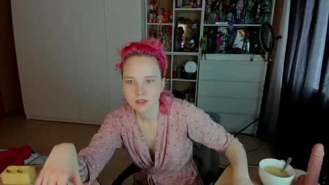 Rina online show from May 13, 7:17 am