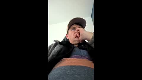 schosch01 online show from April 7, 3:12 pm