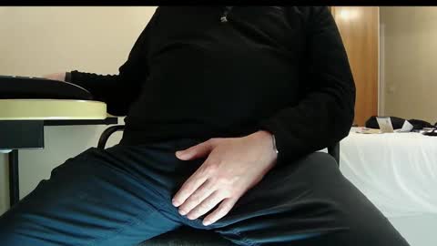 Snapshot of schwanz2023 chatting on October 12, 10:09 pm Mick online show from October 12, 10:09 pm