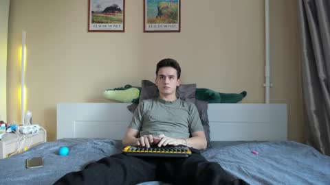 Thomas brunette and Alex blond online show from December 4, 10:02 am