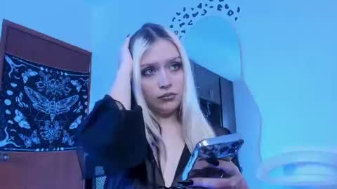 Goddess online show from July 1, 6:18 pm