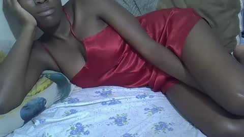 Snapshot of scorviaamanda254 chatting on December 14, 8:02 am Its Lilly online show from December 14, 8:02 am