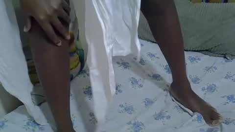 Snapshot of scorviaamanda254 chatting on December 14, 12:44 pm Its Lilly online show from December 14, 12:44 pm