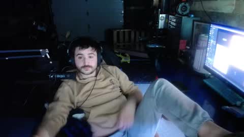 Sup online show from December 8, 10:03 pm