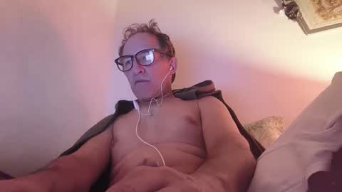 scotchwhieskie online show from May 10, 10:15 pm