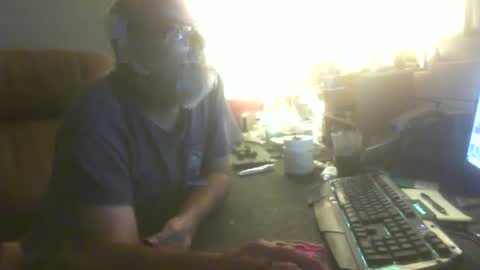 Snapshot of scotsman_62 chatting on October 6, 3:15 am scotsman_62 online show from October 6, 3:15 am